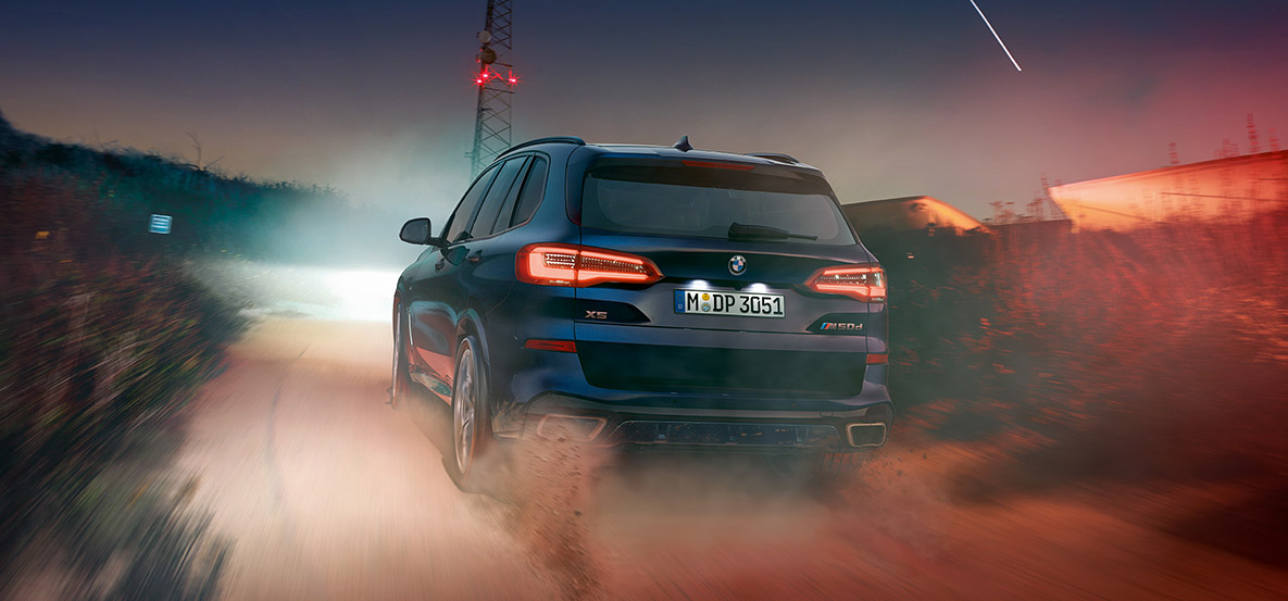 BMW X5 M. Rutas de montaña para SUV BMW X5 M. Rutas de montaña para SUV